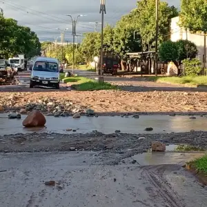 El temporal del NOA afecta la rutina de los salteños: Metán bajo el agua y Tucumán en alerta