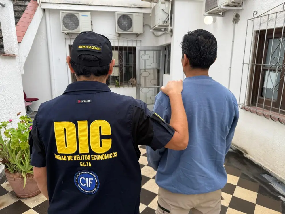 Detienen a una pareja por estafas vinculadas a falsas ofertas laborales en el sector minero