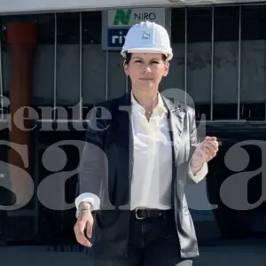 Denunciaron a Alberto Fernández por irregularidades en la adjudicación de obras públicas a una ex GH 