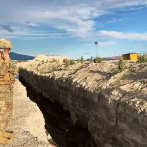Kast ordenó construir “barreras físicas” en la frontera con Bolivia para frenar la inmigración ilegal