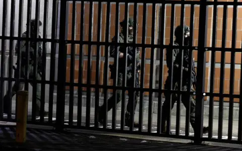 El Centro de Detención Metropolitano en el distrito de Brooklyn de Nueva York, donde está detenido Nicolás Maduro
