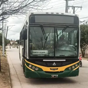 Rosario de la Frontera se quedó sin transporte público, otra vez: "Tenemos boleto estudiantil gratuito, pero hoy viajaron tres"