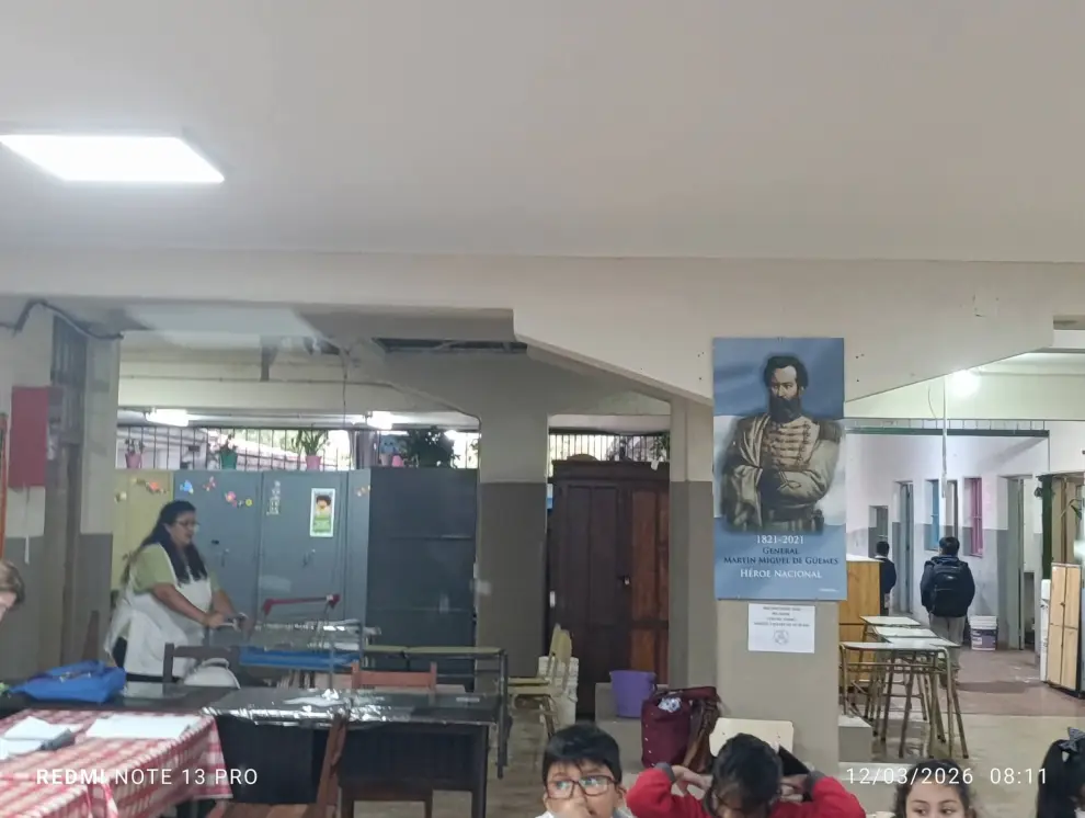 Se desplomó el techo de escuela en el Inter