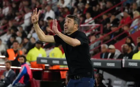 Coudet arrancó ganando