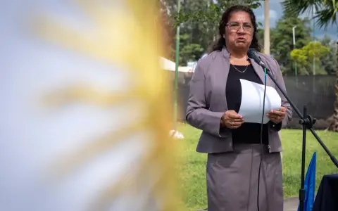 Inauguración y descubrimiento de placas conmemorativas en homenaje a Néstor Piccolo y  Vicente Cordeyro
