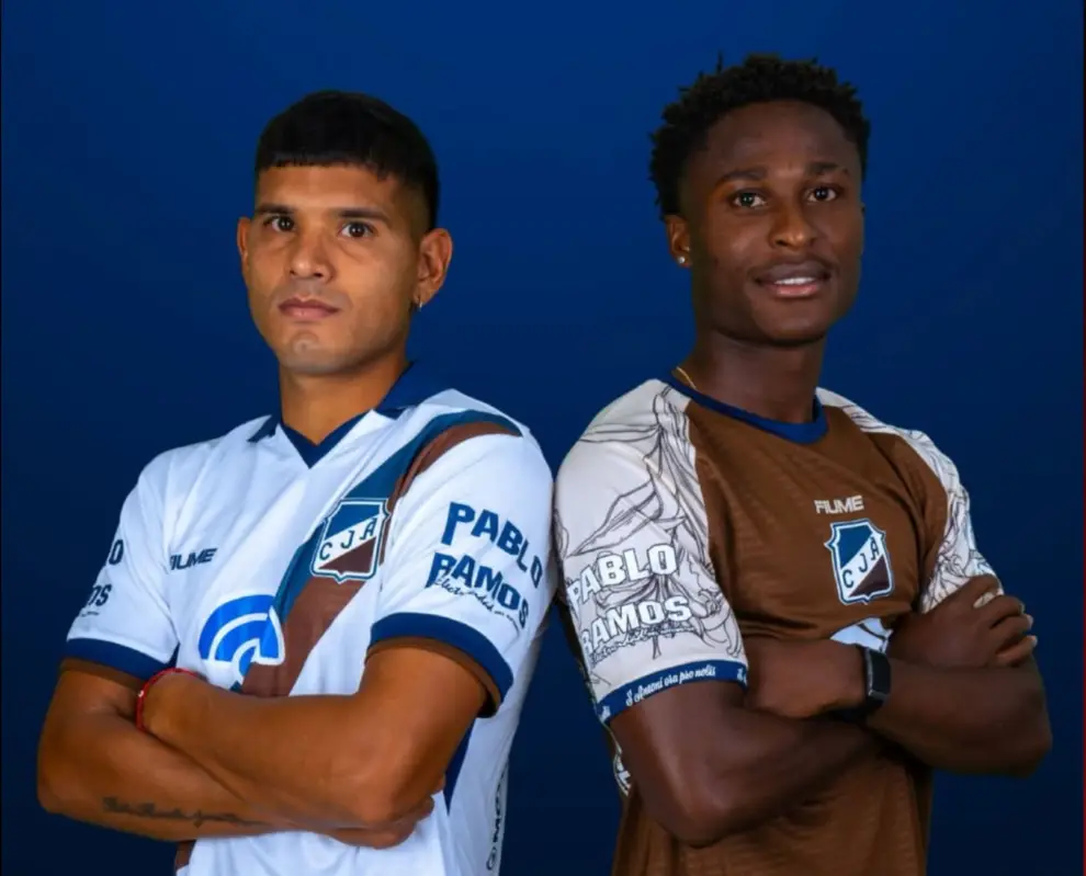 Las nuevas camisetas de Juventud Antoniana, titular y alternativa