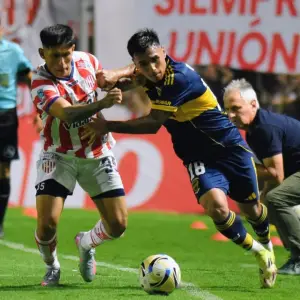 No pierde, pero... Boca empató con Unión en Santa Fe y se metió en zona de clasificación
