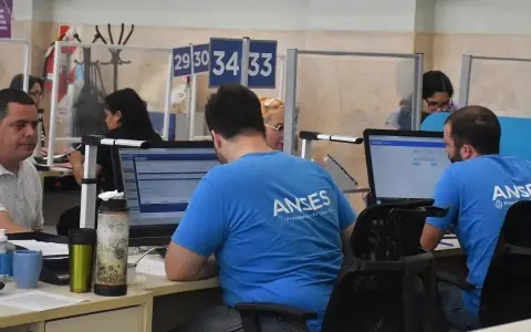 Empleados Anses