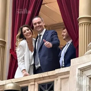 Manuel Adorni recibió US$100 mil de otras dos mujeres policías por la hipoteca de un departamento