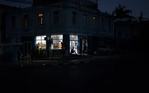 Autoridades anunciaron la activación de los protocolos para el restablecimiento de la luz.
