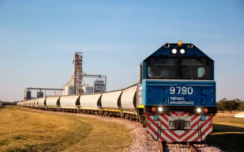 Tren de Belgrano Cargas.