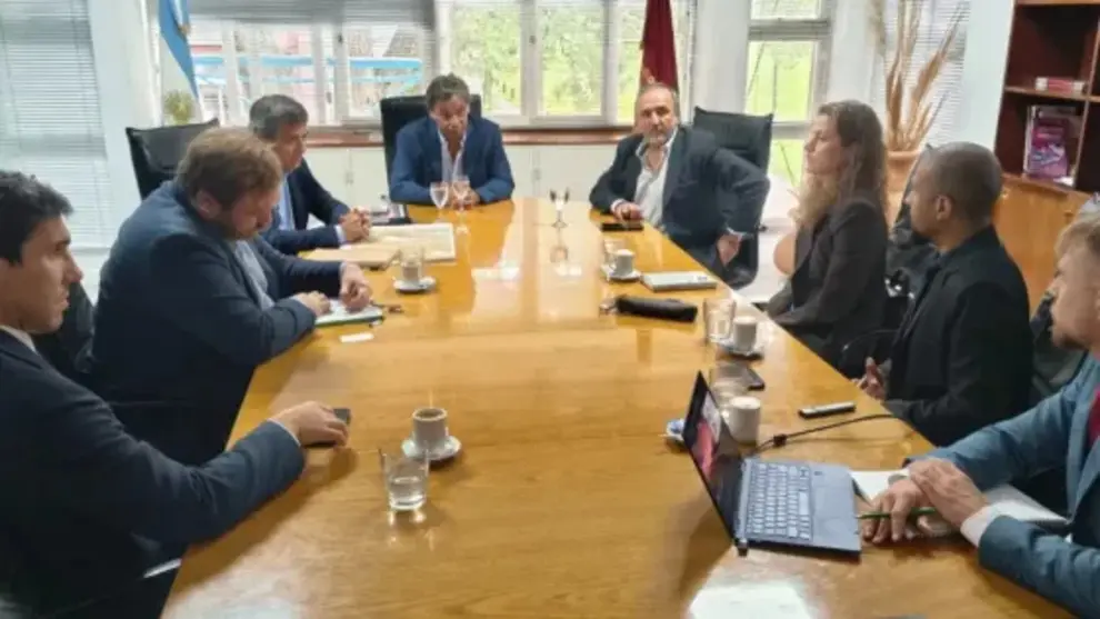 La reunión del Ministerio de Producción y Minería con los jóvenes inversores rusos.