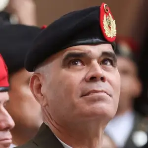 Delcy Rodríguez destituyó al histórico ministro de Defensa, Vladimir Padrino López