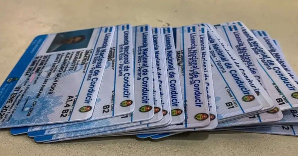 Un empleado municipal acusado de emitir licencias de conducir truchas en Colonia Santa Rosa