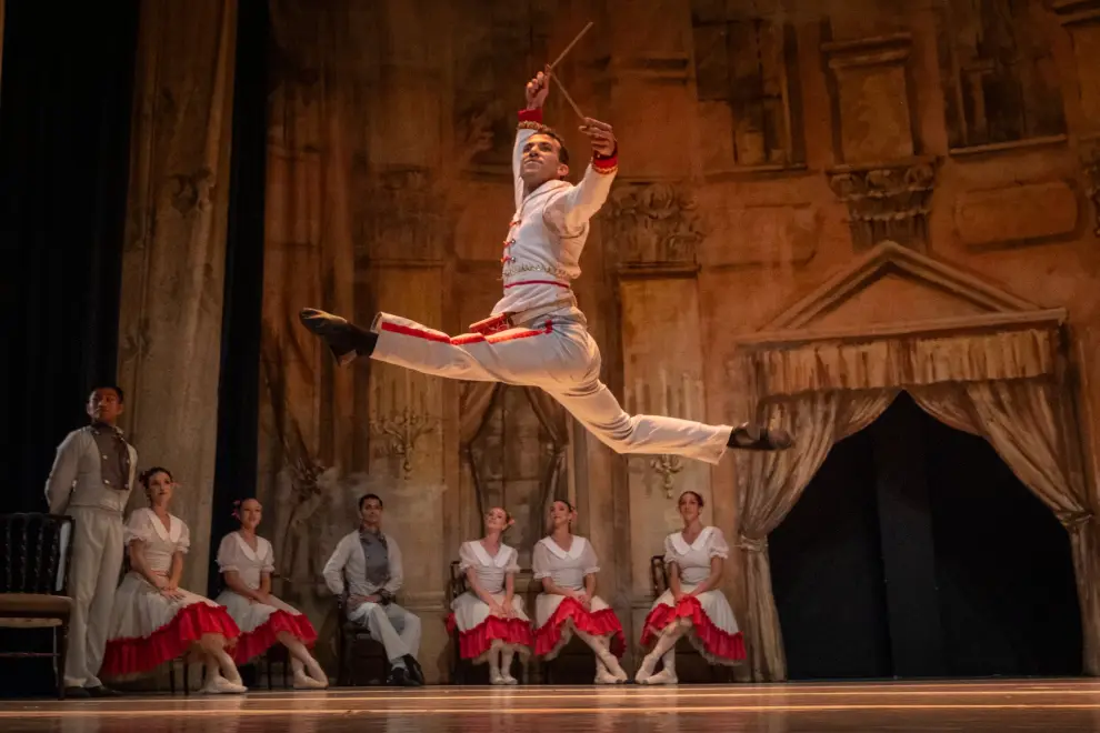 El Ballet de la Provincia de Salta abre su temporada 2026 con Baile de Graduados