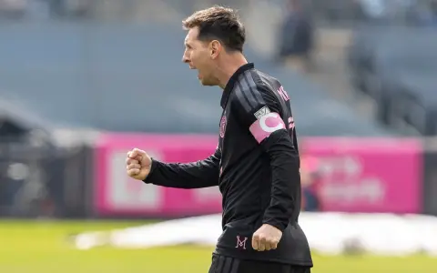 Lionel Messi, a 99 goles de los mil.