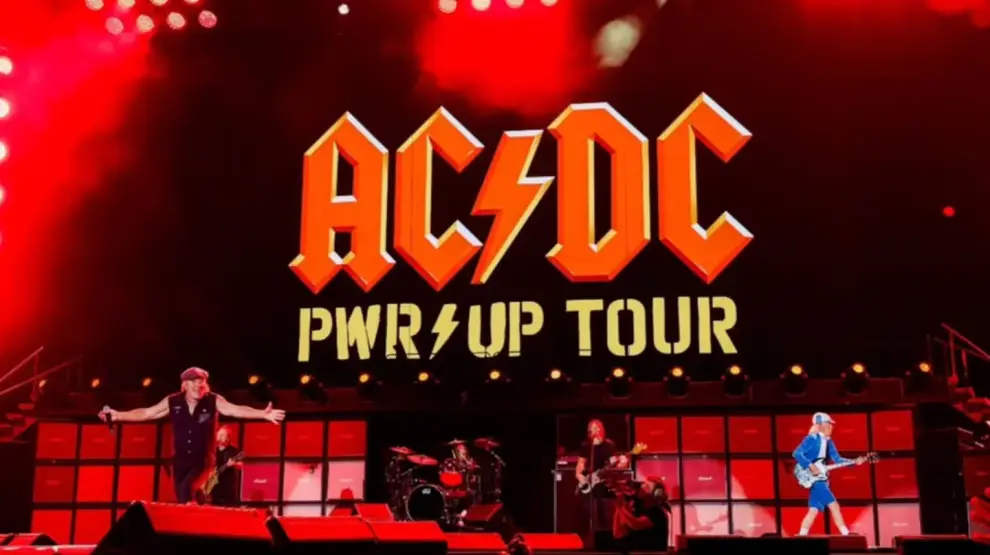 Brian Johnson y Angus Young volvieron a brillar