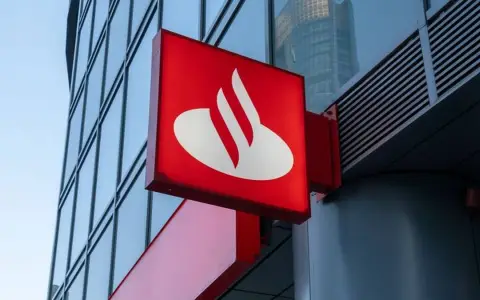 Santander, el banco apuntado.