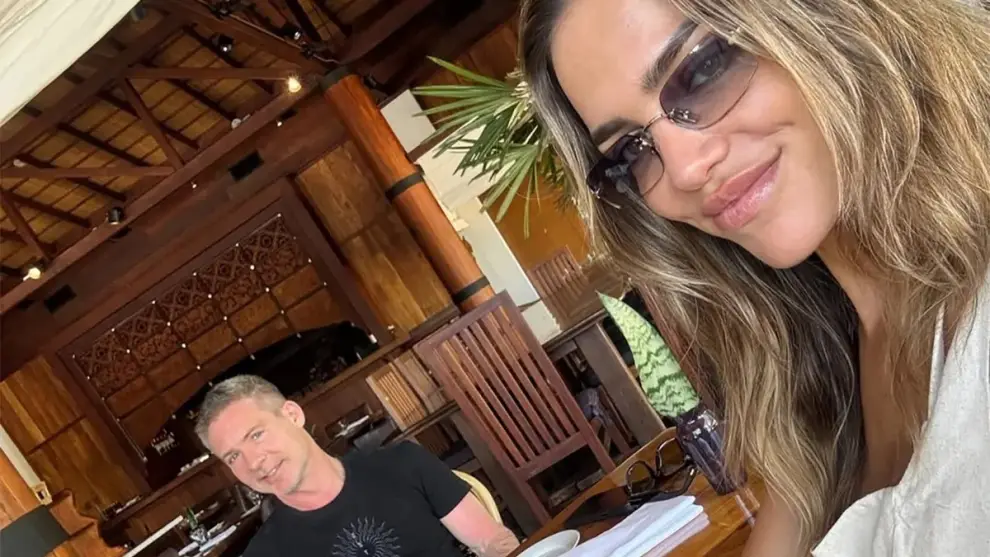 Rocío Robles junto a Adrián Suar