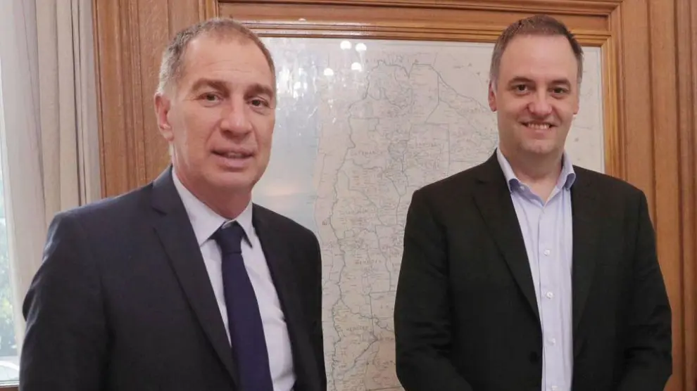 Adorni junto a Santilli en noviembre de 2025