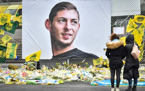 Emiliano Sala, siempre en los corazones de los futboleros.
