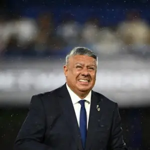 Está acusado de fraude y lo silban en todas las canchas, pero el Chiqui Tapia no dejó de festejar su aniversario en la AFA