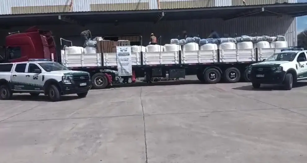 Secuestro de más de 3.800 kilos de hojas de coca en Tucumán. El cargamento iba en un camión, desde Salta