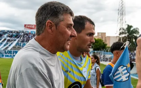Fernando "Teté" Quiroz pegó el portazo en Gimnasia y Tiro.