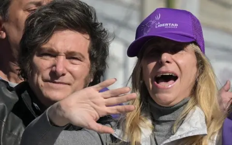 Javier y Karina Milei