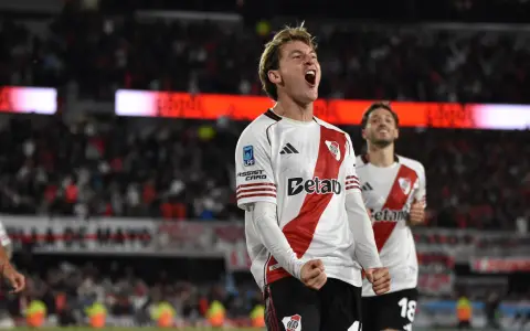 Facundo Colidio se sacó la mufa y convirtió el segundo gol para River ante Belgrano.