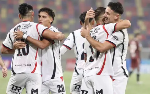 El desahogo de los futbolistas de la lepra, tras un triunfo muy necesario en Santiago del Estero.