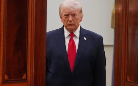  Donald Trump: "No soy un pedófilo"