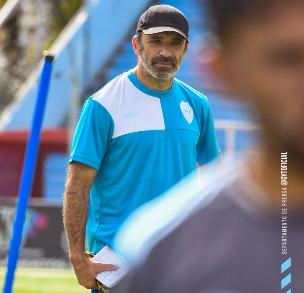 Primera práctia de Azconzábal en Gimnasia y Tiro.