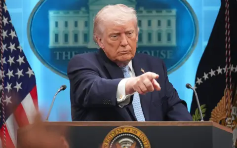 El presidente Donald Trump criticó a Obama.