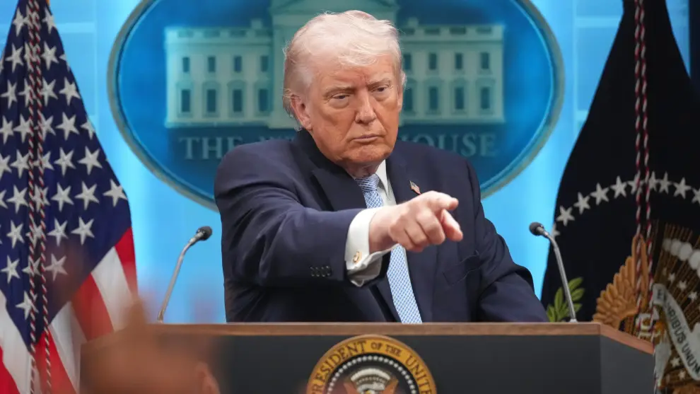 El prisidente Donald Trump anunció un "alto el fuego" por dos días.