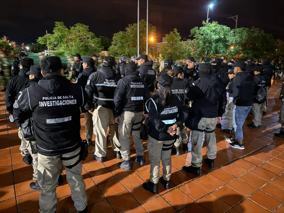Más de 120 efectivos participaron de 16 allanamientos simultáneos por causas de abigeato.