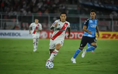 Driussi autor del gol de River.