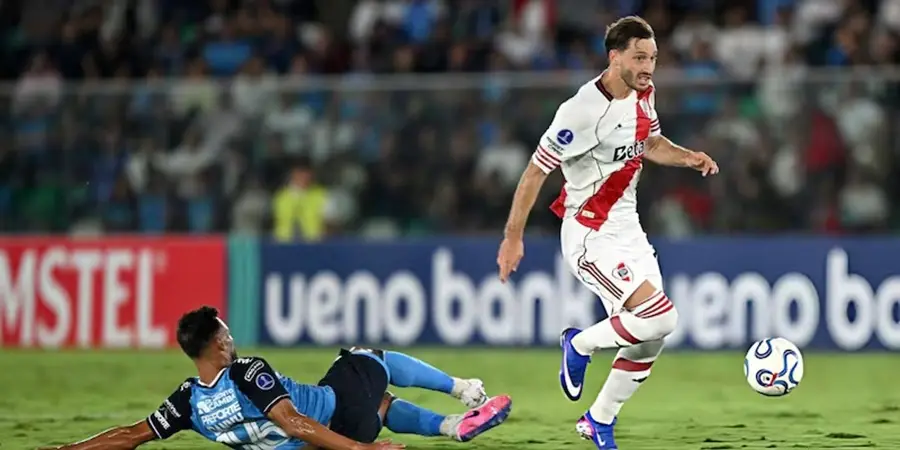 River consiguió un valioso empate en la altura de Bolivia.