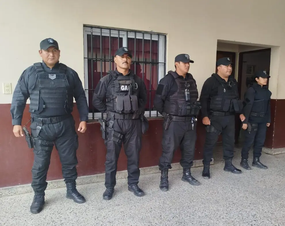 Los efectivos policiales que asistieron a la emergencia