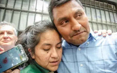 Santos Clemente y su esposa.