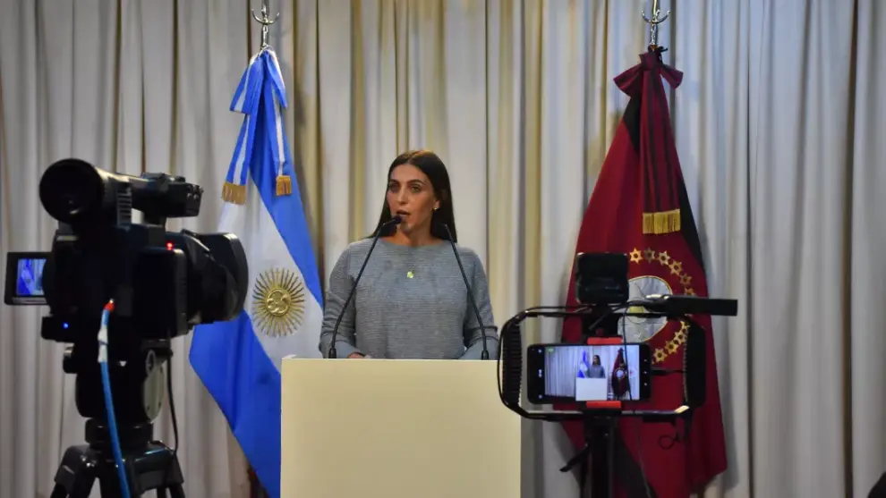 Paula Benavides