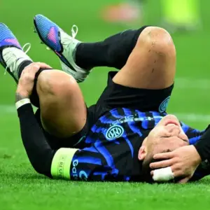 Atento Scaloni: Lautaro Martínez volvió a lesionarse y estará inactivo en el Inter al menos por dos semanas
