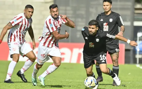 Instituto hundió a Riestra a domicilio.