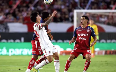 Estudiantes se lo ganó a Unión en la última bola, en duelo de protagonistas de la Zona A del Apertura.