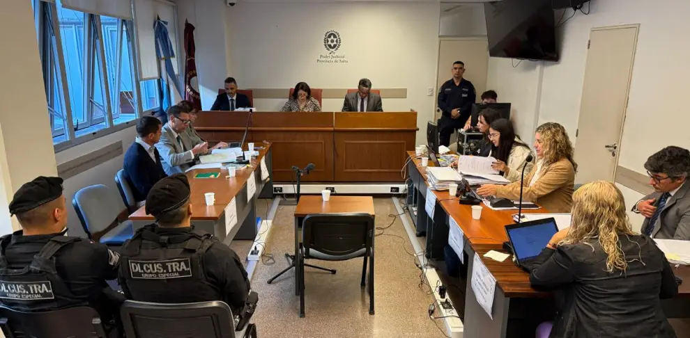 Audiencia del juicio por el femicidio de Mercedes Kvedaras
