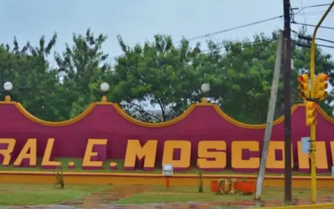 La localidad de Mosconi junto a Aguas Blancas se alinearon con el Gobierno de Salta y sacaron medidas de austeridad.