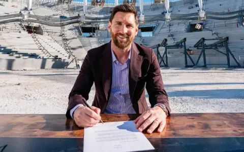 Lionel Messi compró un club de fútbol en España