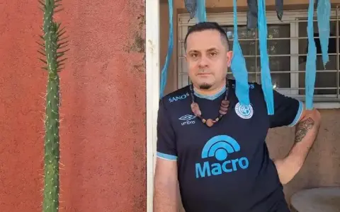 Mauricio Abdelnur intimó al dueño del dinero por su "exigua recompensa". 
