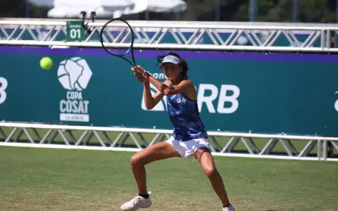 Florencia Mardones sigue a paso firme en Bolivia.