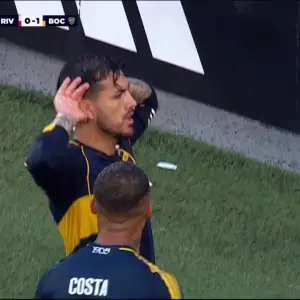 Gol, provocación a River y mensaje: Paredes abrió el marcador y Bareiro se sumó con un gesto a los hinchas que no pasó inadvertido